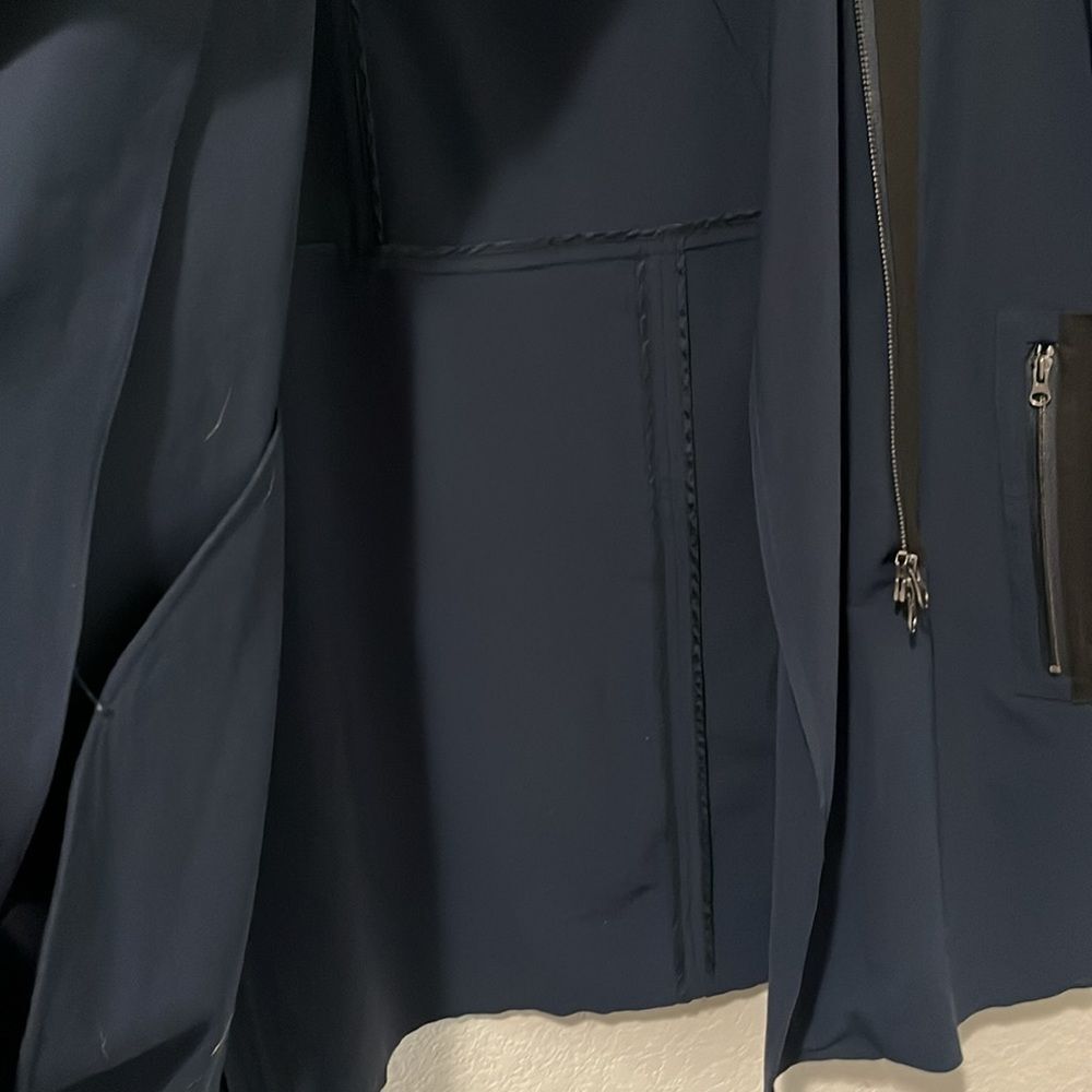 VINCE Laser Cut Trench Vest Zip Front, Navy, Size XS - Picture 7 of 10